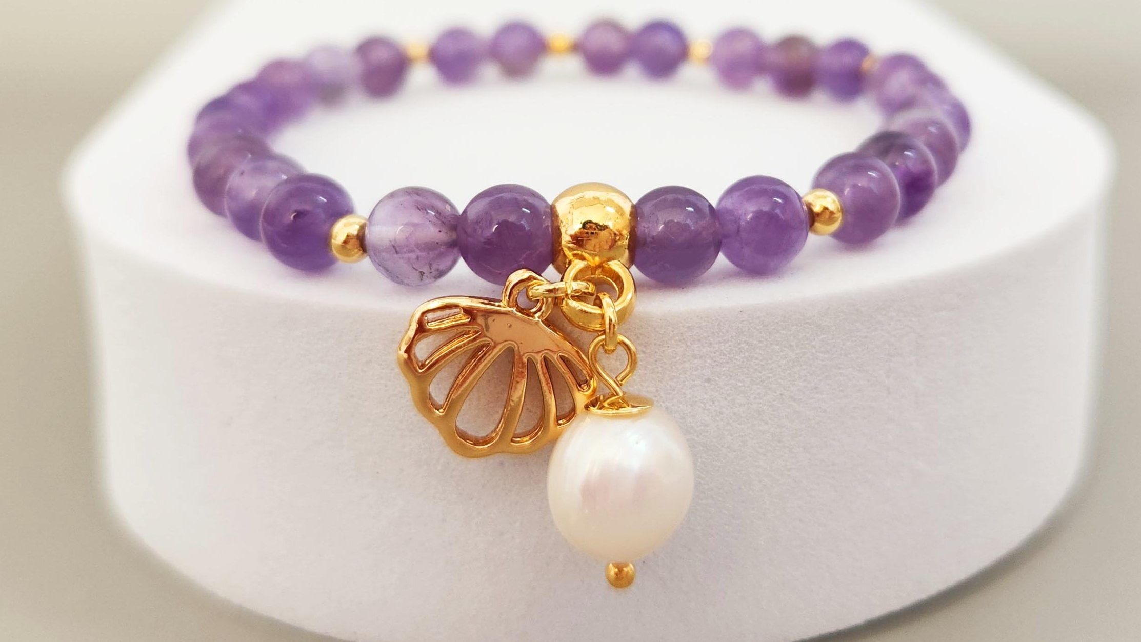 pulseira com pedra ametista e pérola natural